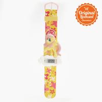 My Little Pony Watches Fluttershy Yellow
