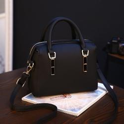 New Fabulous Metal Alloy Ladies Handbag - Black