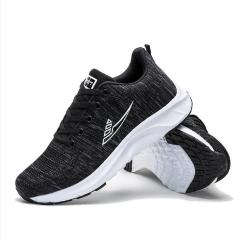 Sepatu Pria Fashion Olahraga - Black and White